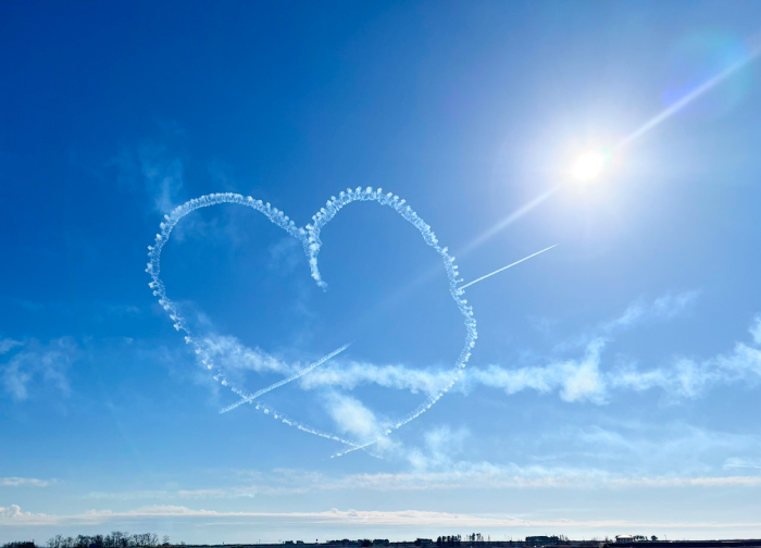 ブルーインパルスの展示飛行